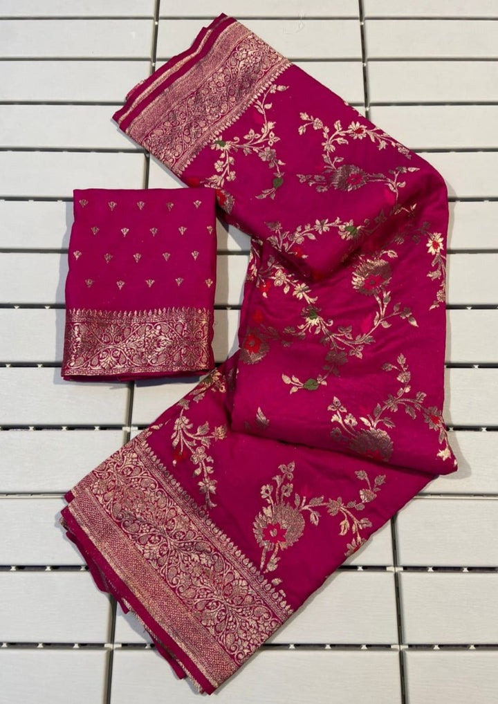 Avid Love - A Beautiful Floral Banarasi Saree