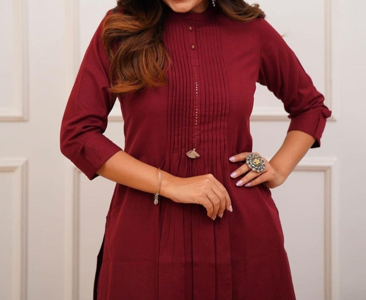 Simple Jingle Kurti Set