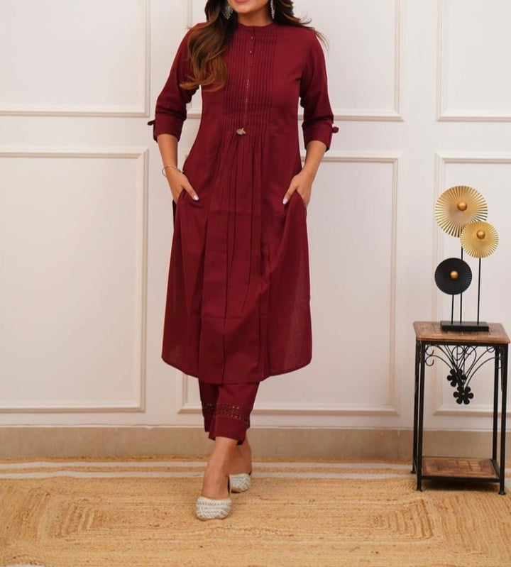 Simple Jingle Kurti Set