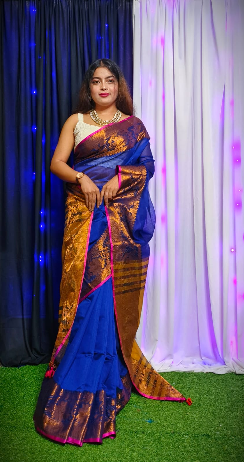 Weaving of Weavers ( Bengal Handloom Saree)