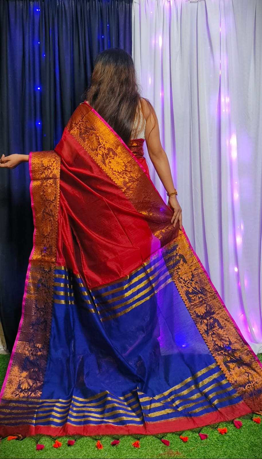 Weaving of Weavers ( Bengal Handloom Saree)