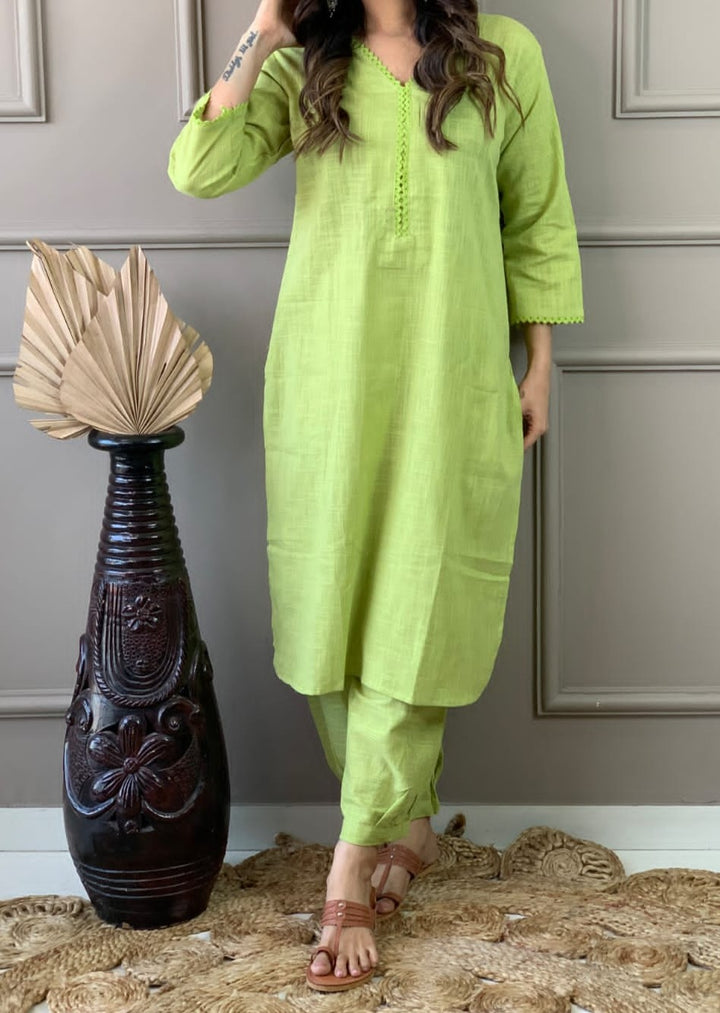 Satire Of Attire Kurti Set(Witty Green)