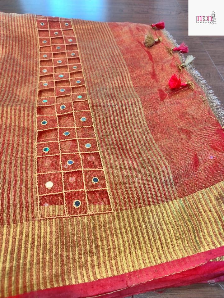 Worth Of A Queen's Crown(Pure Tissue Linen Saree)