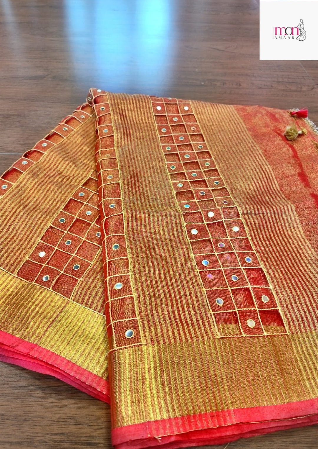 Worth Of A Queen's Crown(Pure Tissue Linen Saree)