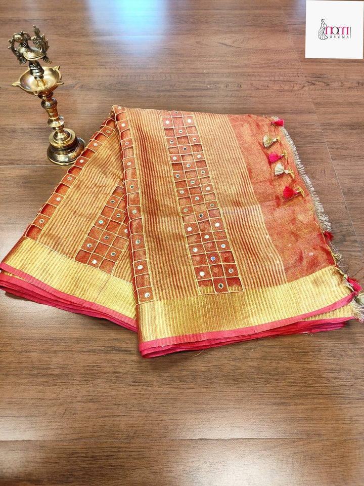 Worth Of A Queen's Crown(Pure Tissue Linen Saree)