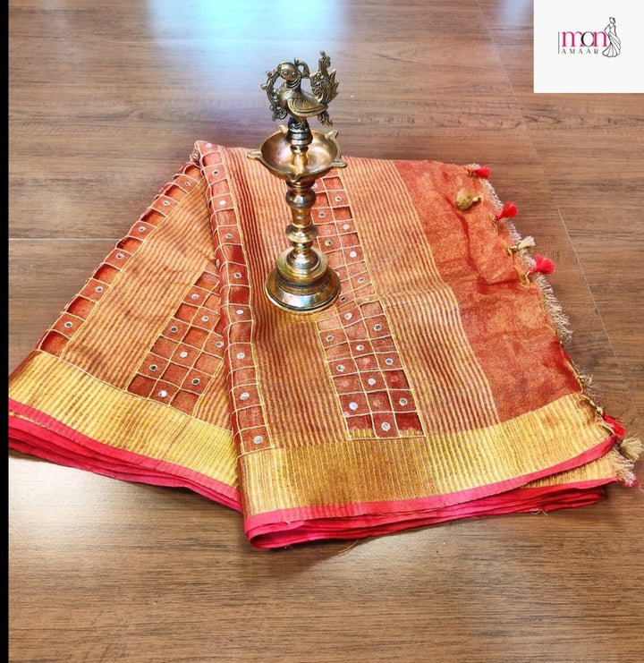 Worth Of A Queen's Crown(Pure Tissue Linen Saree)