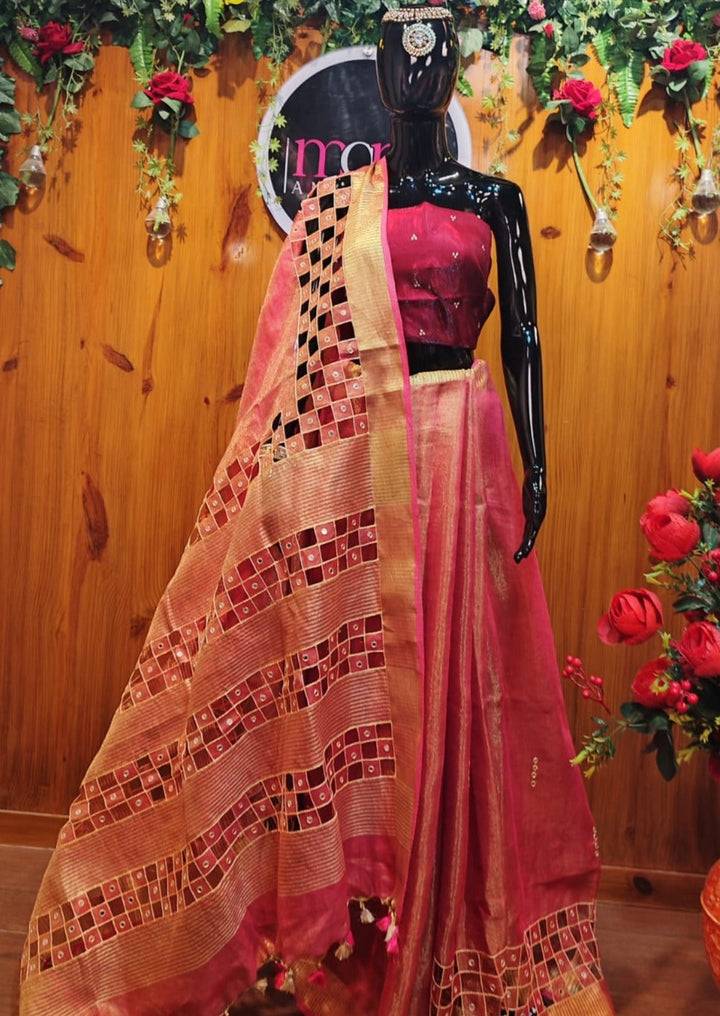 Worth Of A Queen's Crown(Pure Tissue Linen Saree)