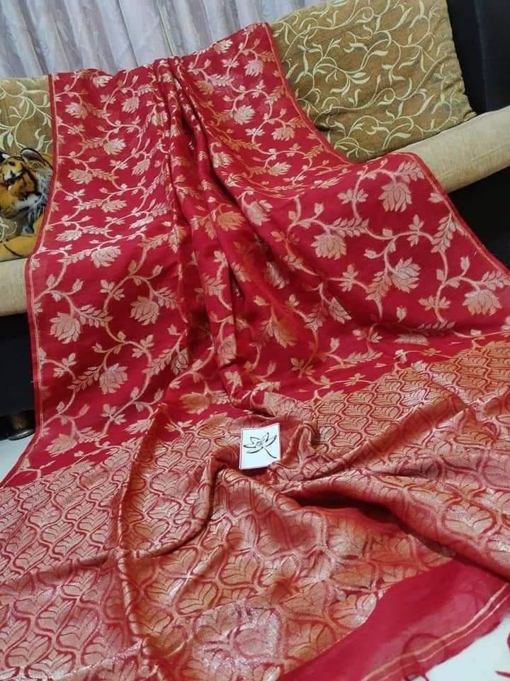 Parichoy- Recognized by its name ( Bengal Saree)