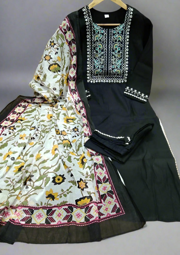 Julia Rosa Black - A Jaipur Kurti Set