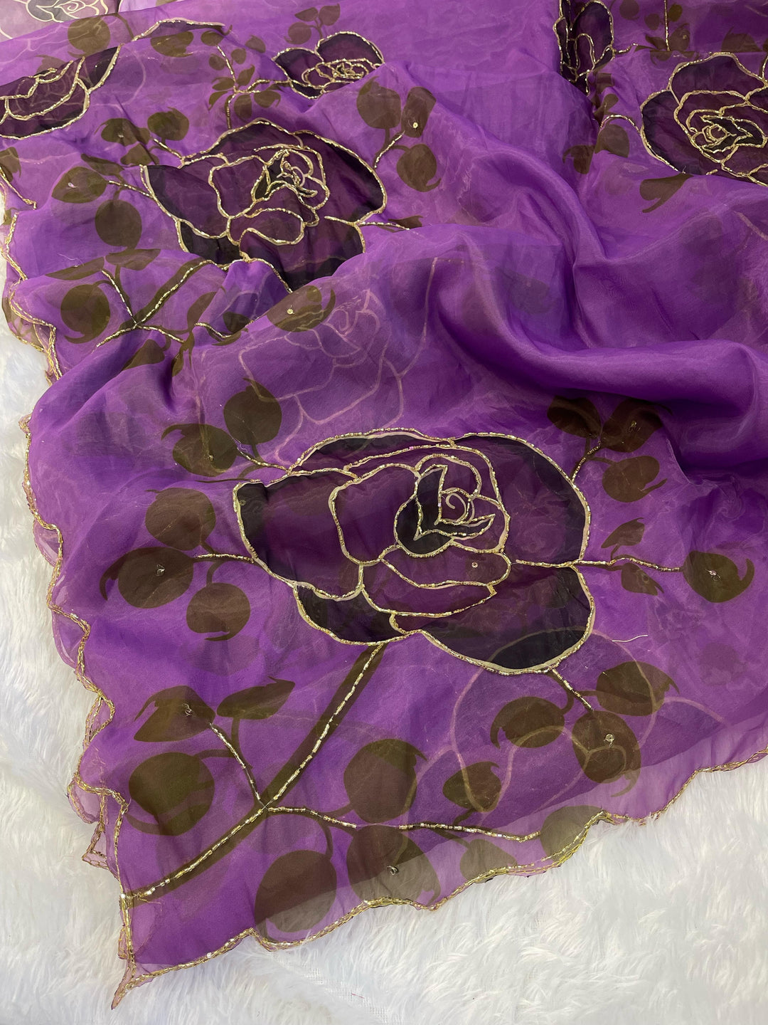 Loving Beauty- Rose Everywhere (Organza Silk Saree)