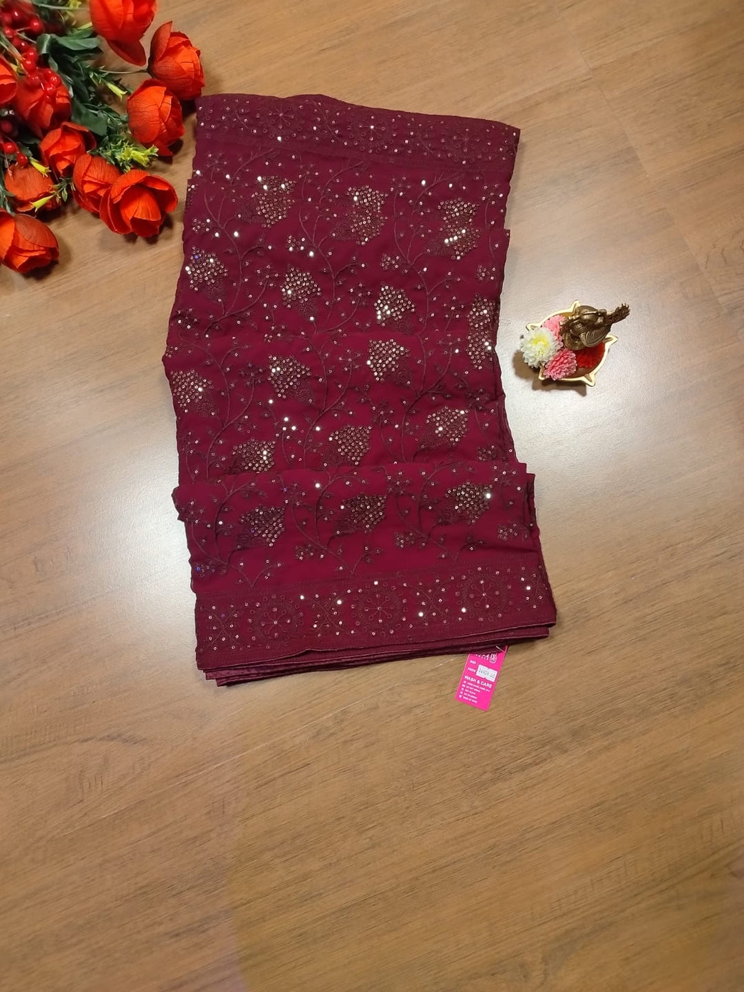 Solace-Single color Georgette Saree