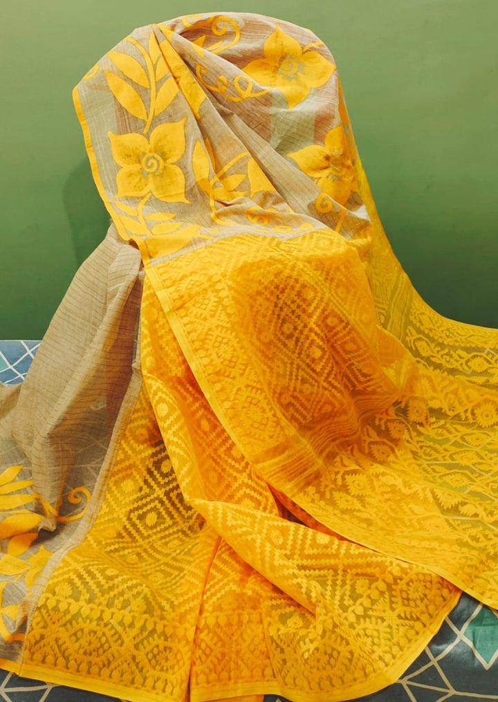 Sundari- Pretty Lady( Bengal Hand Print Artistic Saree)