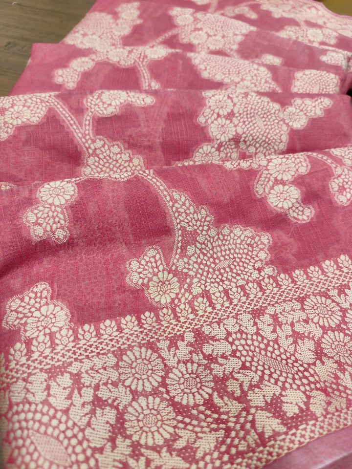 Lucknowi Chikankari Weaving Saree