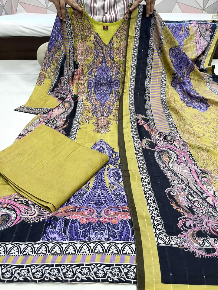 State Of The Art Pakistani Style Suit Set