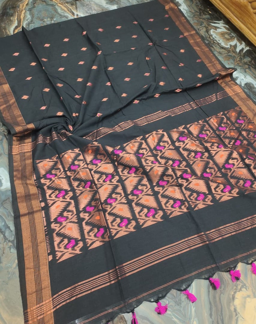 Samyati -The Traveler Benarasi Saree