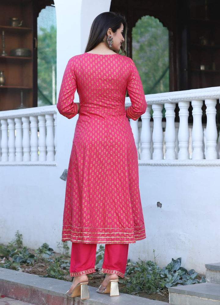 Heartily Welcome Rayon Kurti Set