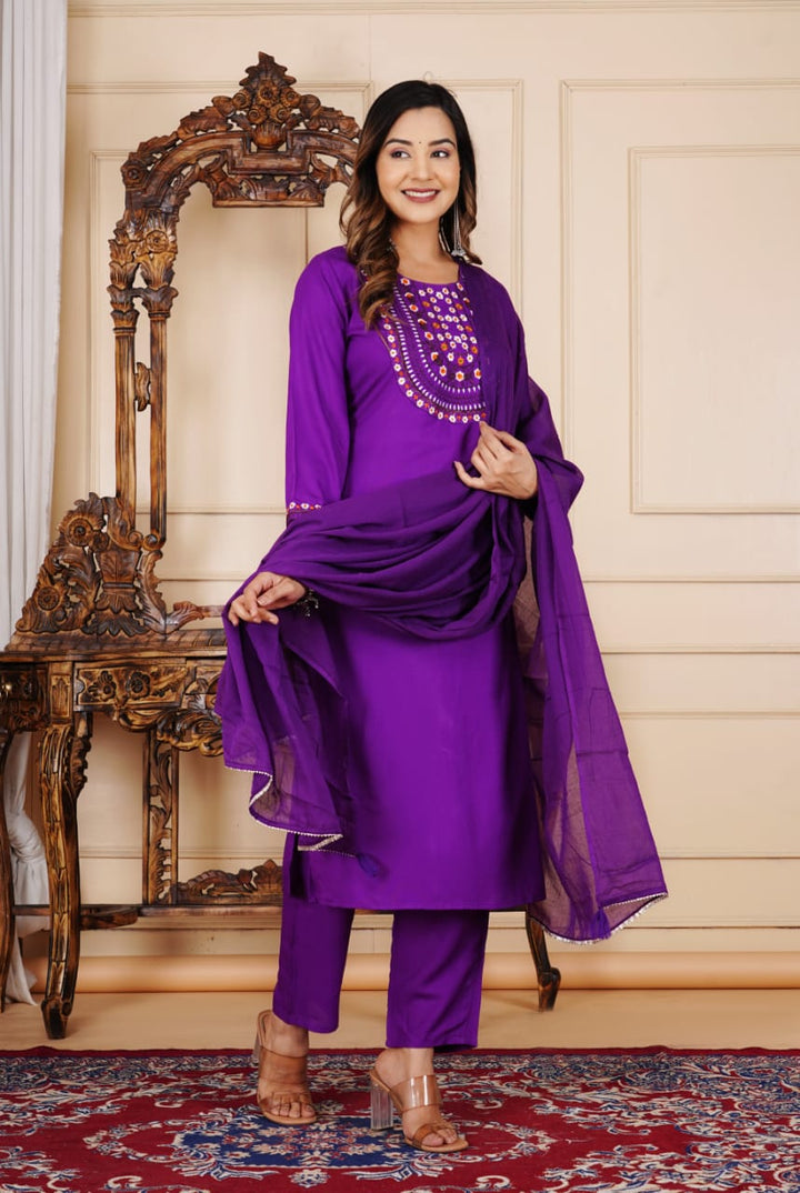 Graceful Women Rayon Kurti Set