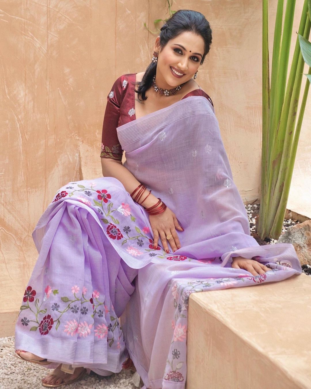 Sudden Plan - Occasion Ready Linen Saree