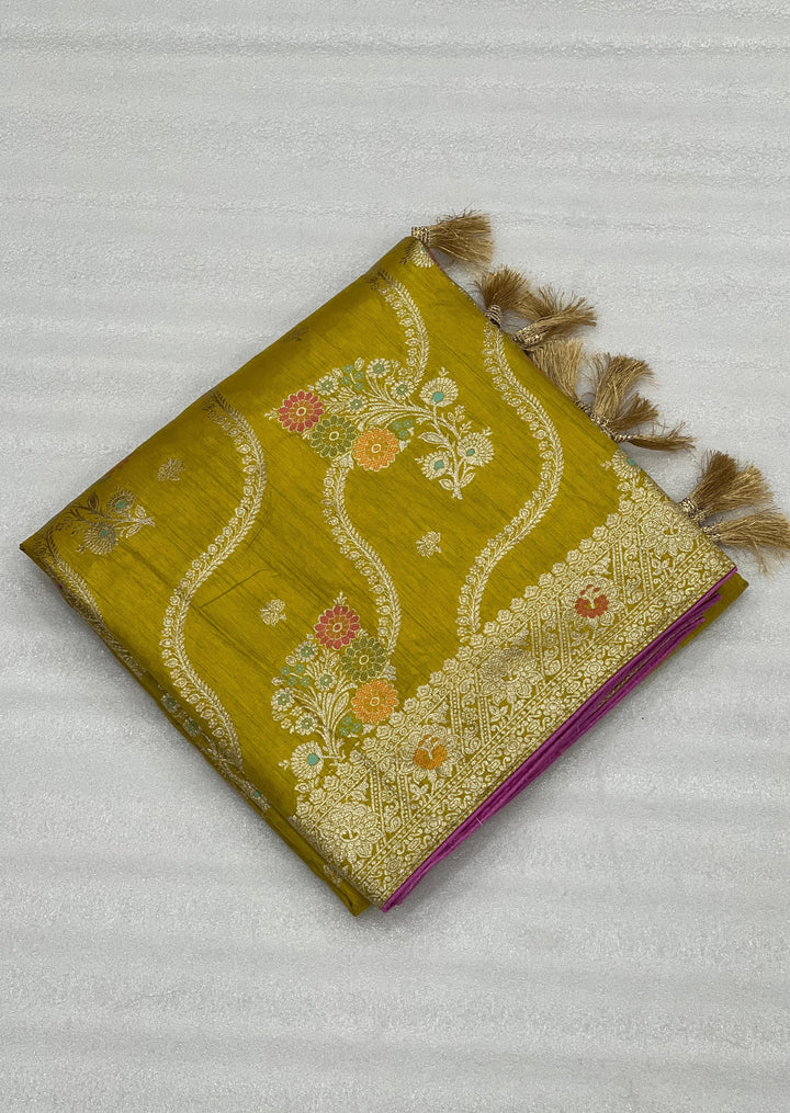 Desi Queen Dola Silk Banarasi Saree