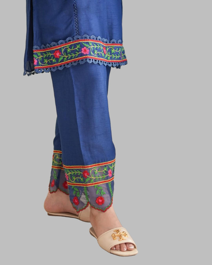 Walk My World Rayon Kurti Set