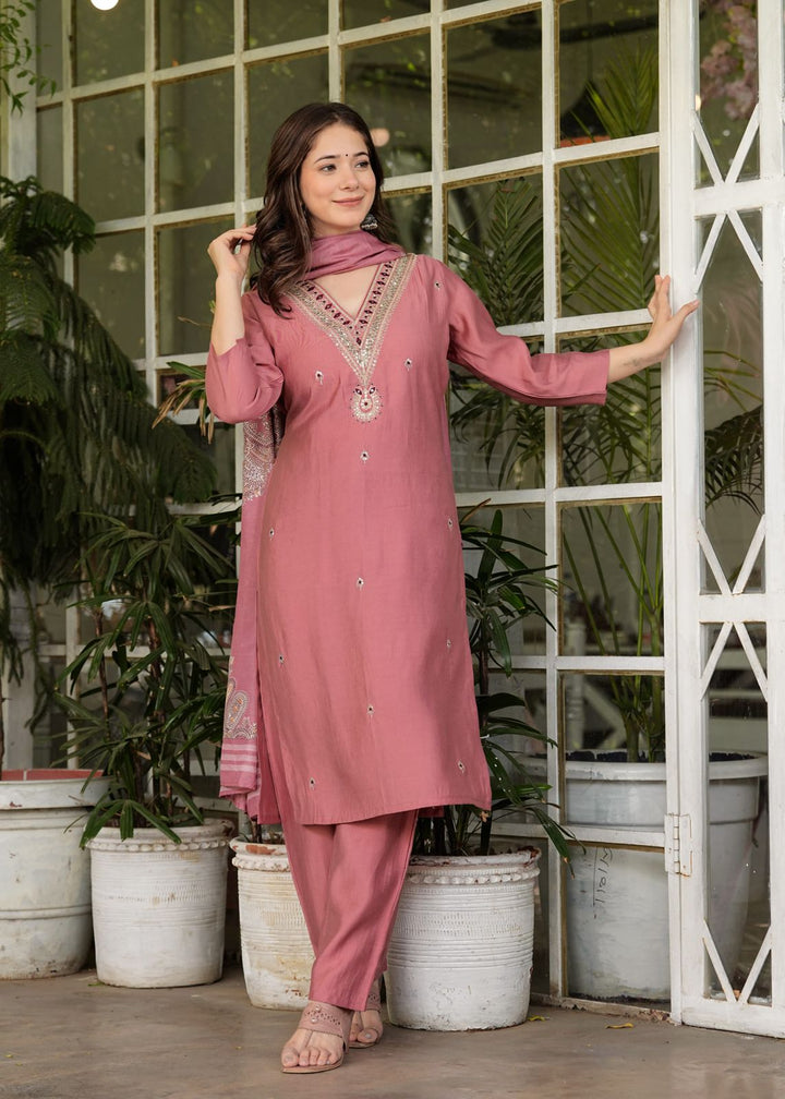 The only Traveler Silk Kurti Set