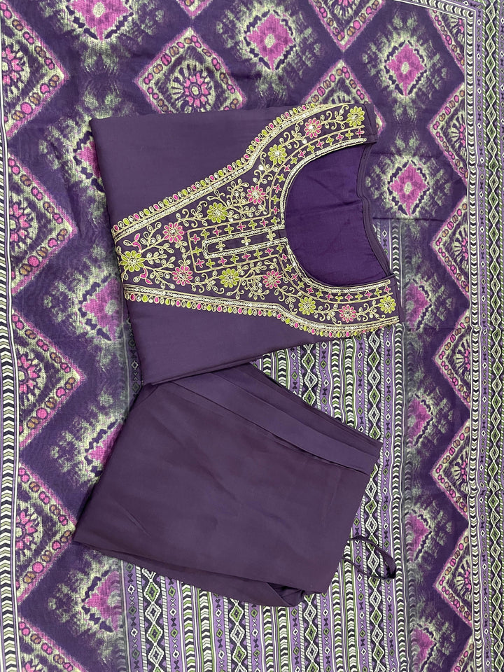 The only Traveler Silk Kurti Set