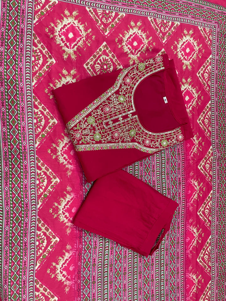 The only Traveler Silk Kurti Set