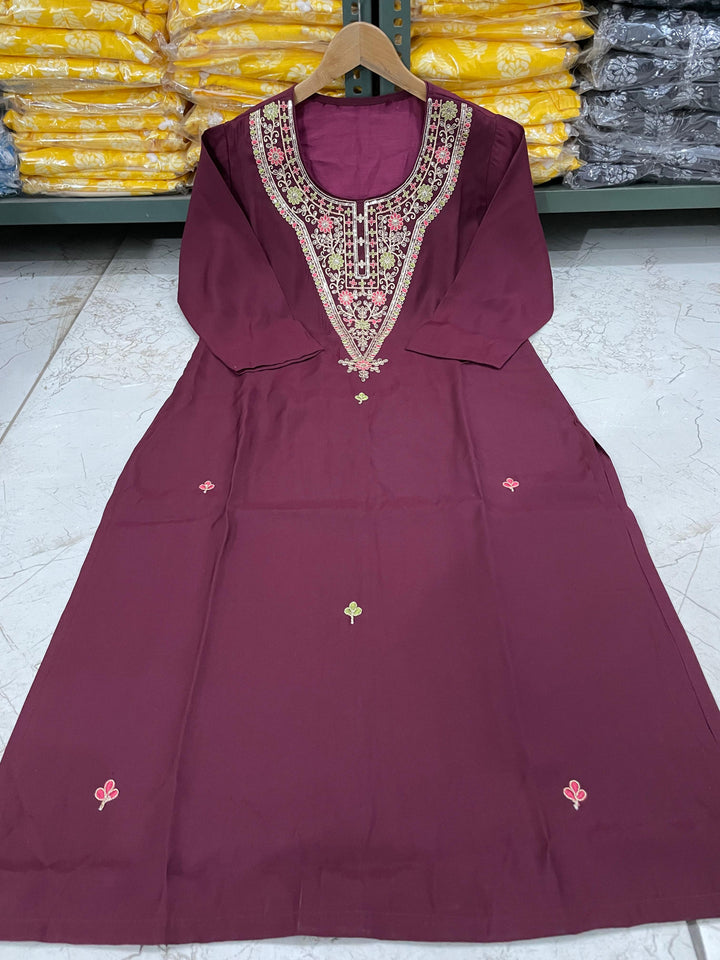 The only Traveler Silk Kurti Set