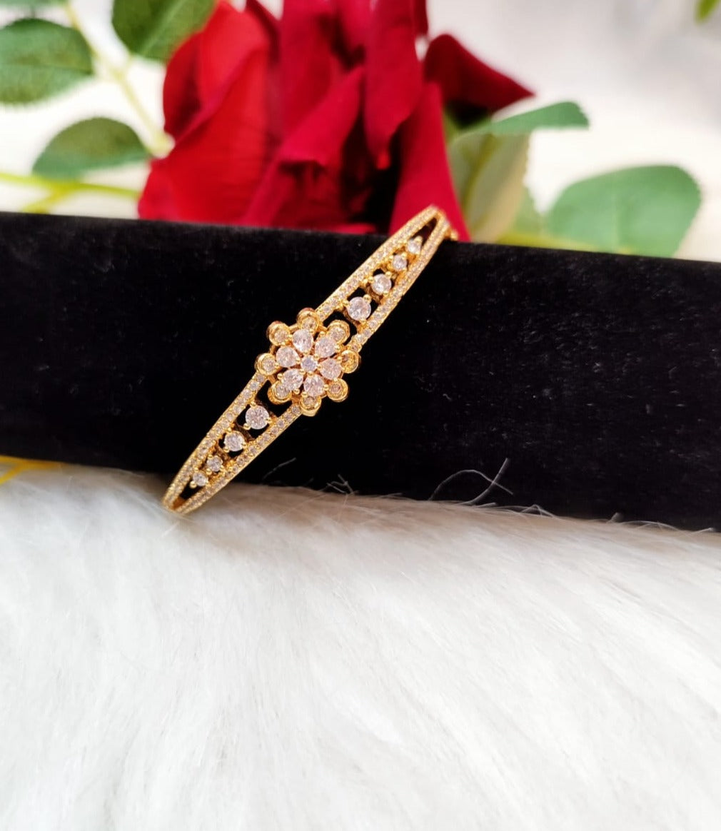 Valuable Adjustable Sleek Bracelet