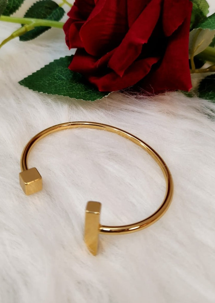 New Age- Adjustable Sleek Bracelet