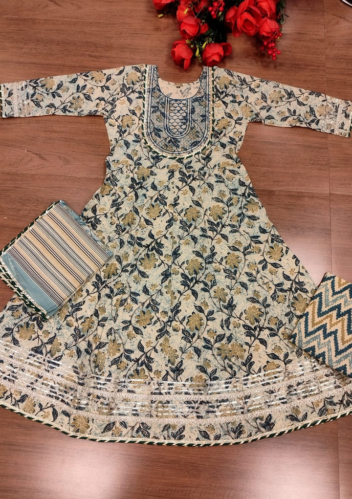 Aura Cotton Kurti Set