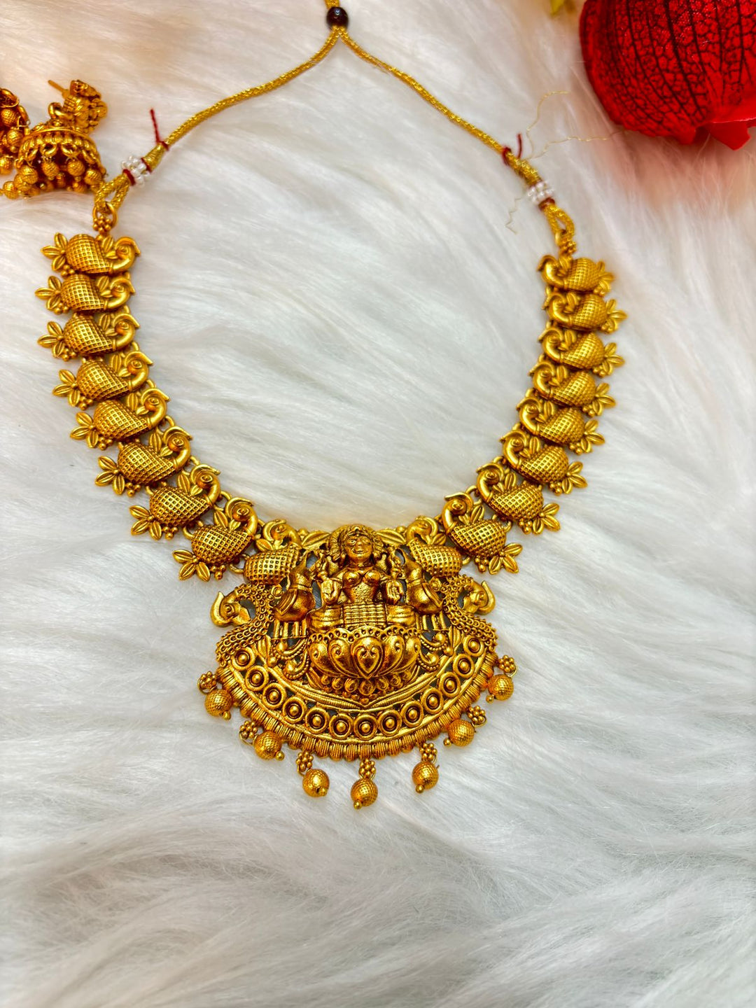 Kamala- South Indian Temple Jewellery Set