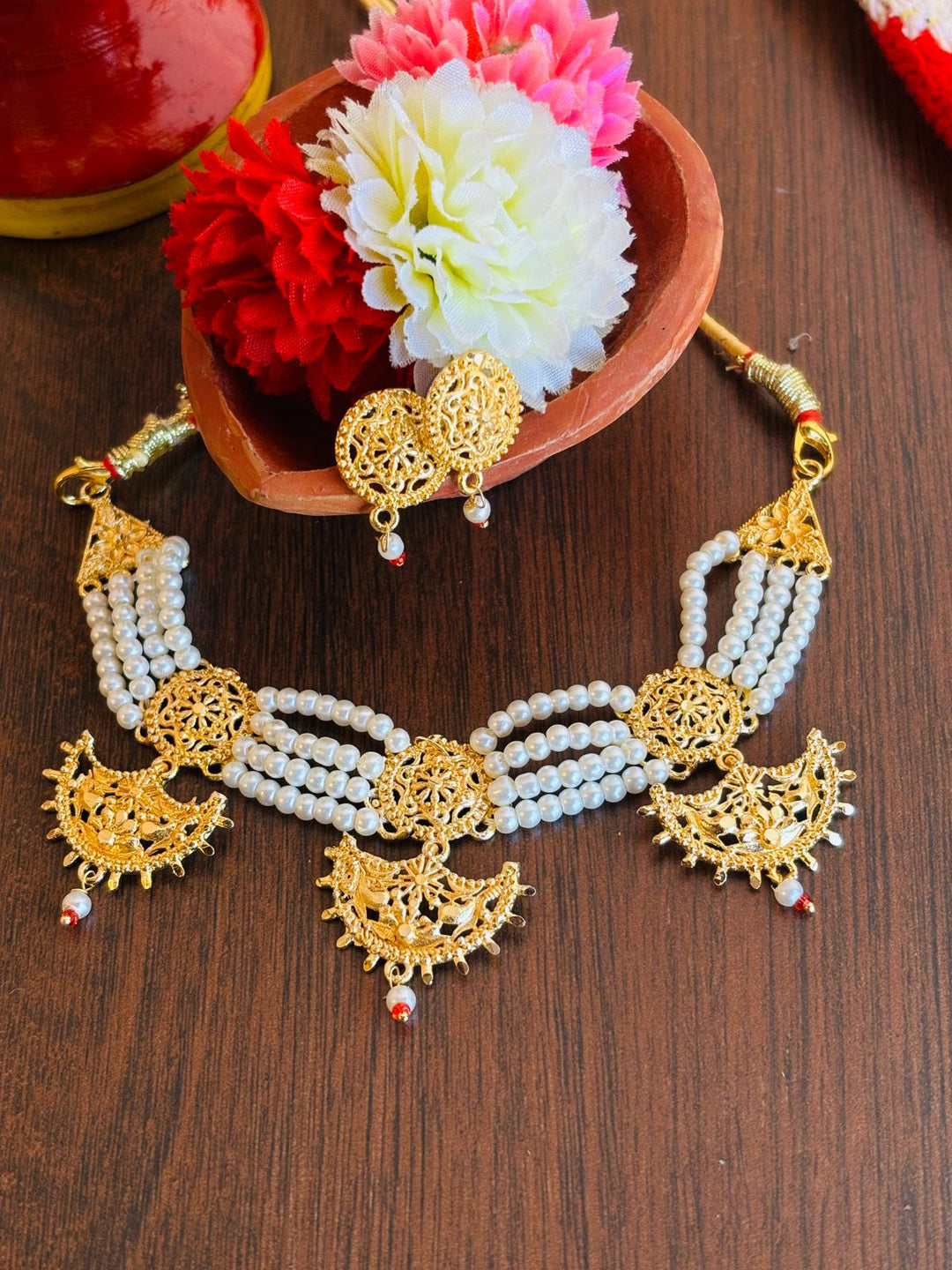 Rohini (Gold Plated Chocker Set)