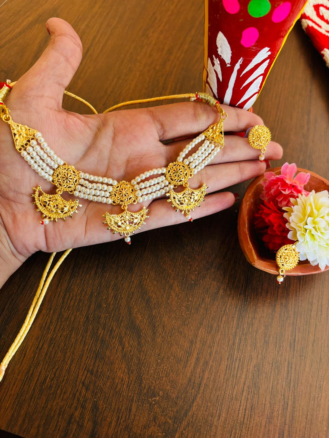 Rohini (Gold Plated Chocker Set)