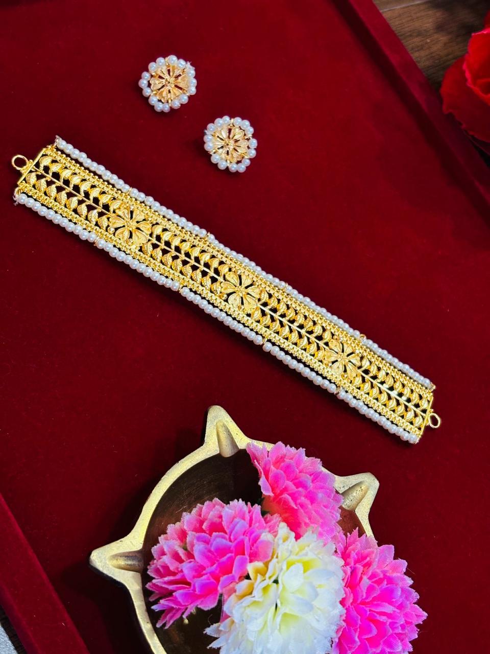 Patabahar (Gold Plated Chocker Set)