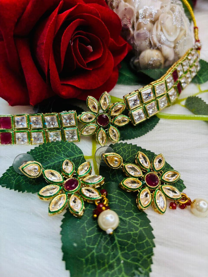 Old Heritage Kundan Special Choker Set