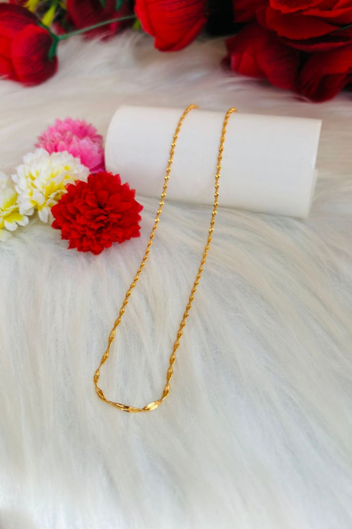 Regular Twisted Single Gold Plated Chain