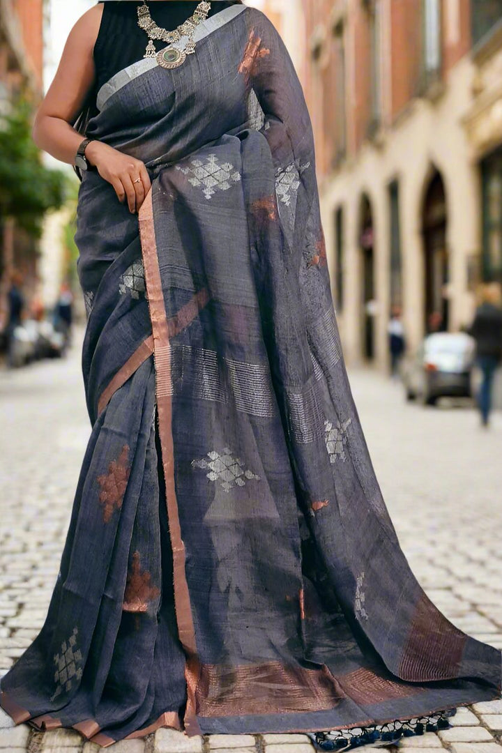 Aaravi - A Flowing River [ Linen Jamdani Saree]