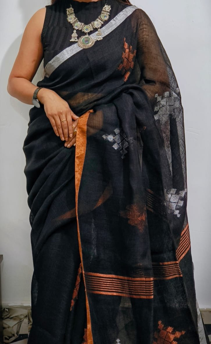 Aaravi - A Flowing River [ Linen Jamdani Saree]