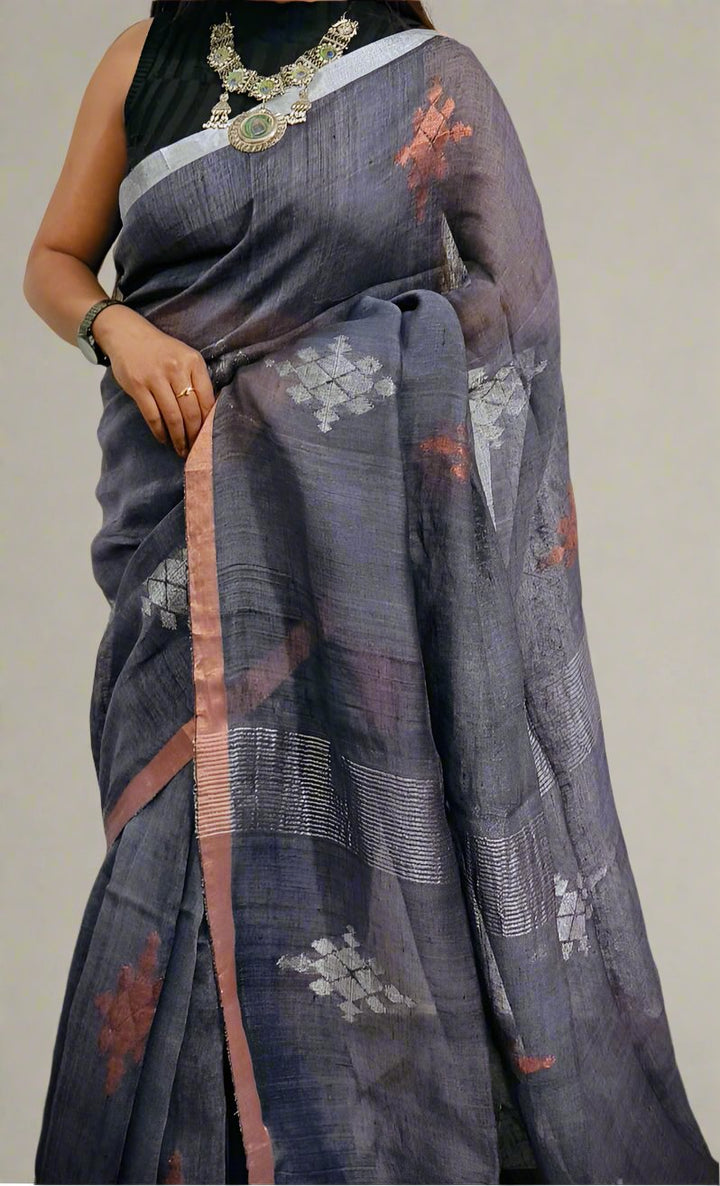 Aaravi - A Flowing River [ Linen Jamdani Saree]