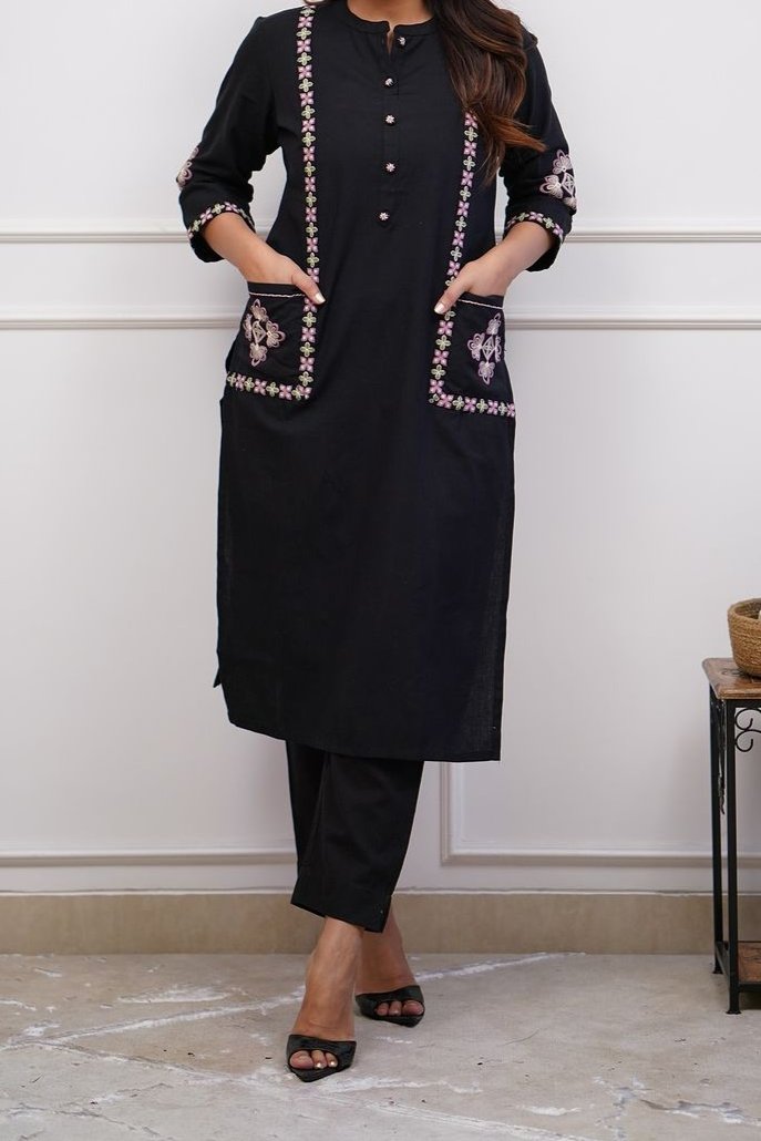 Own The Screen Cotton Kurti Set