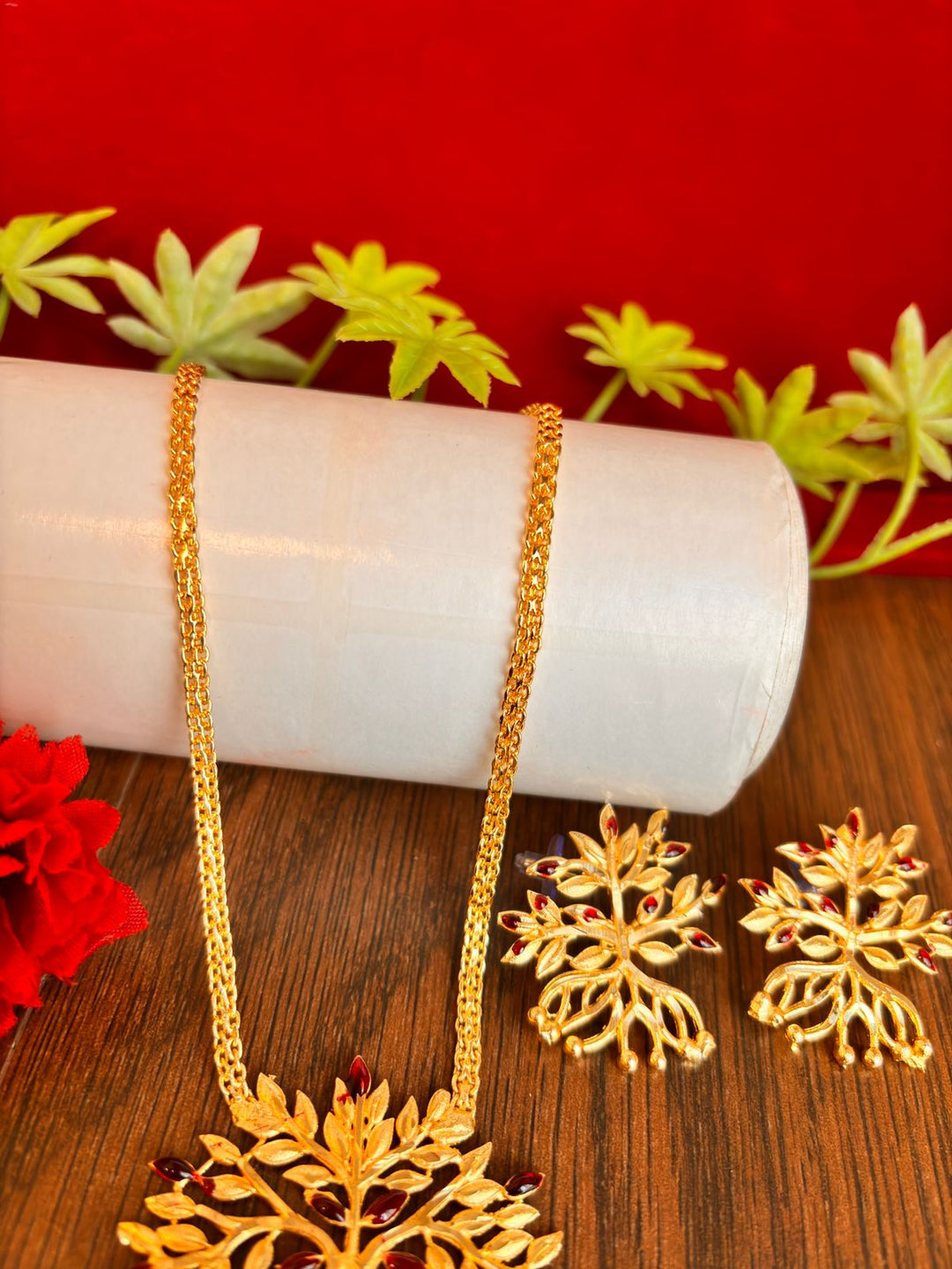 Mother Nature - Gold Plated Necklace Set