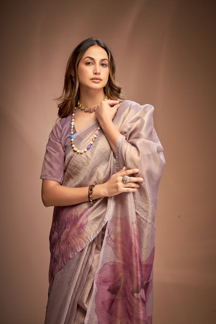 Royal Queen- Zari based Crushed Tissue Saree