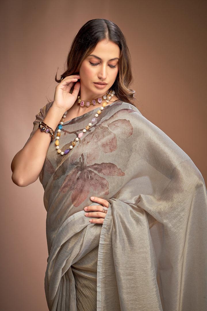 Royal Queen- Zari based Crushed Tissue Saree