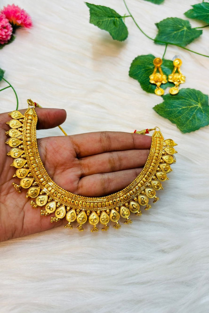 Deveshi Gold Plated Necklace Set