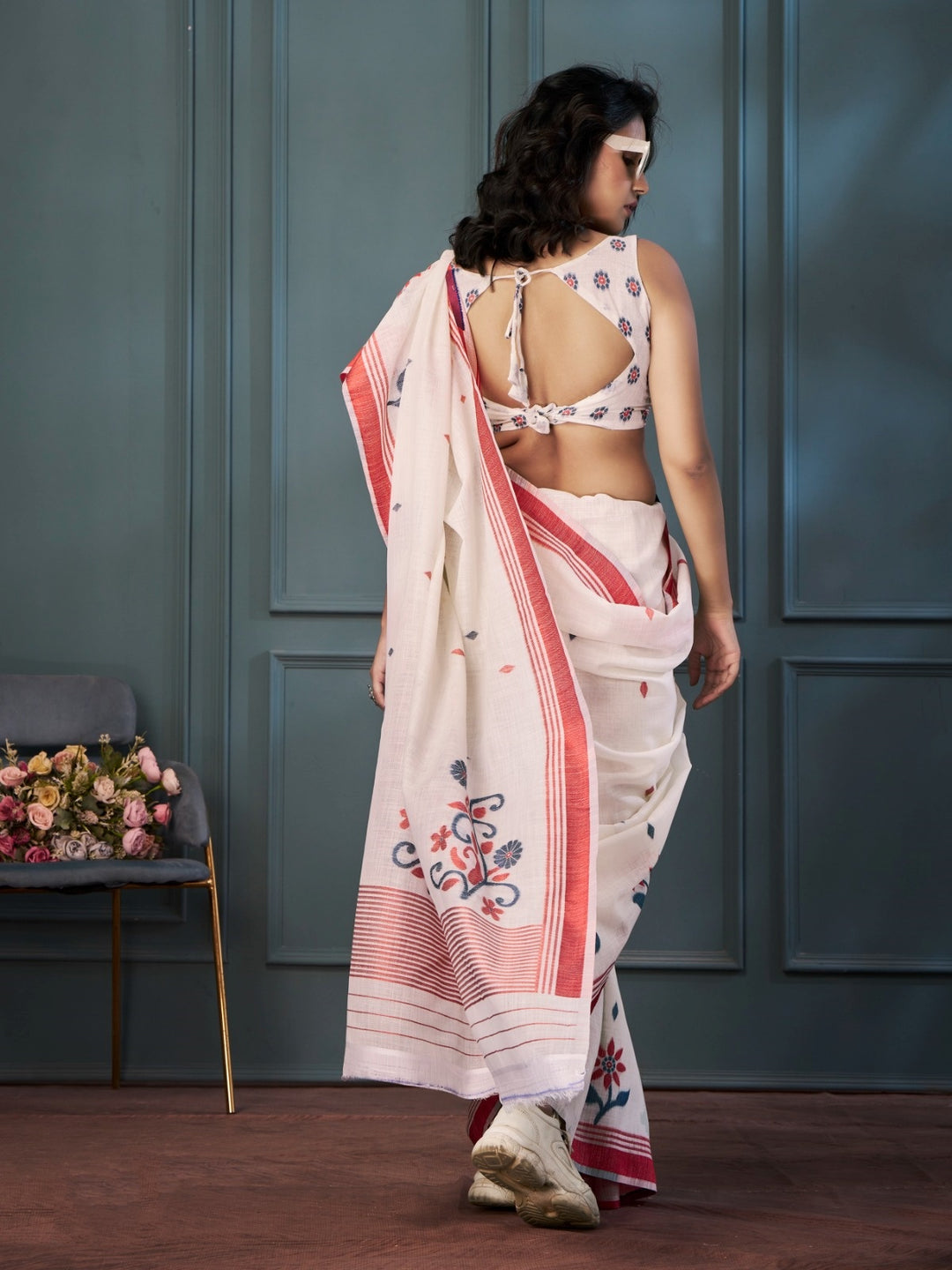 Essence of Music Linen Saree