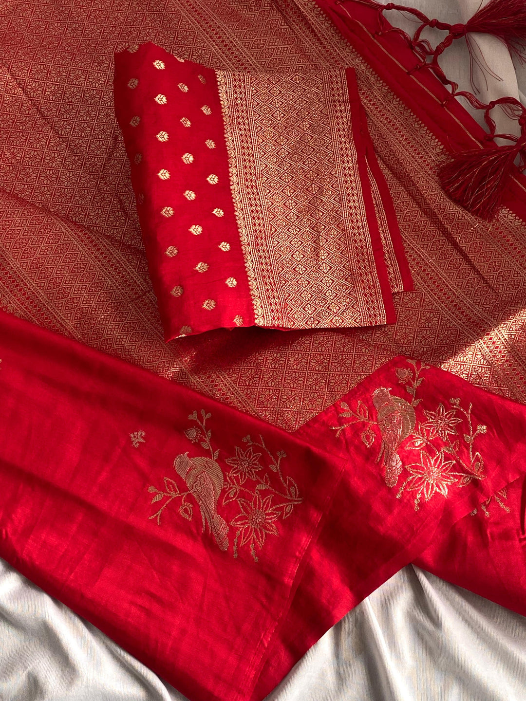 Mix Of Modernity Satin Dola Silk Saree