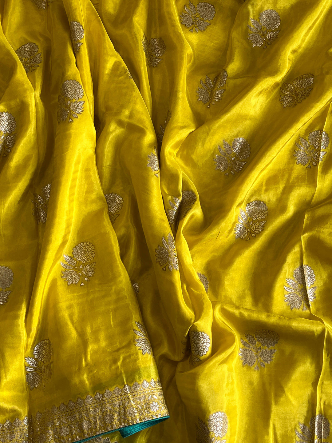 Define Dancing Banarasi Silk Saree