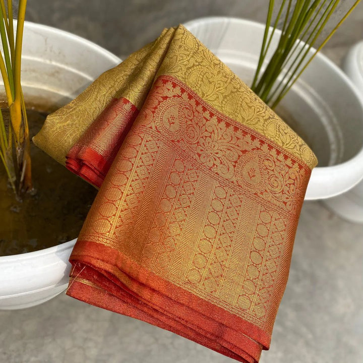 Idea Of Paradise Banarasi Tanchoi Silk Saree