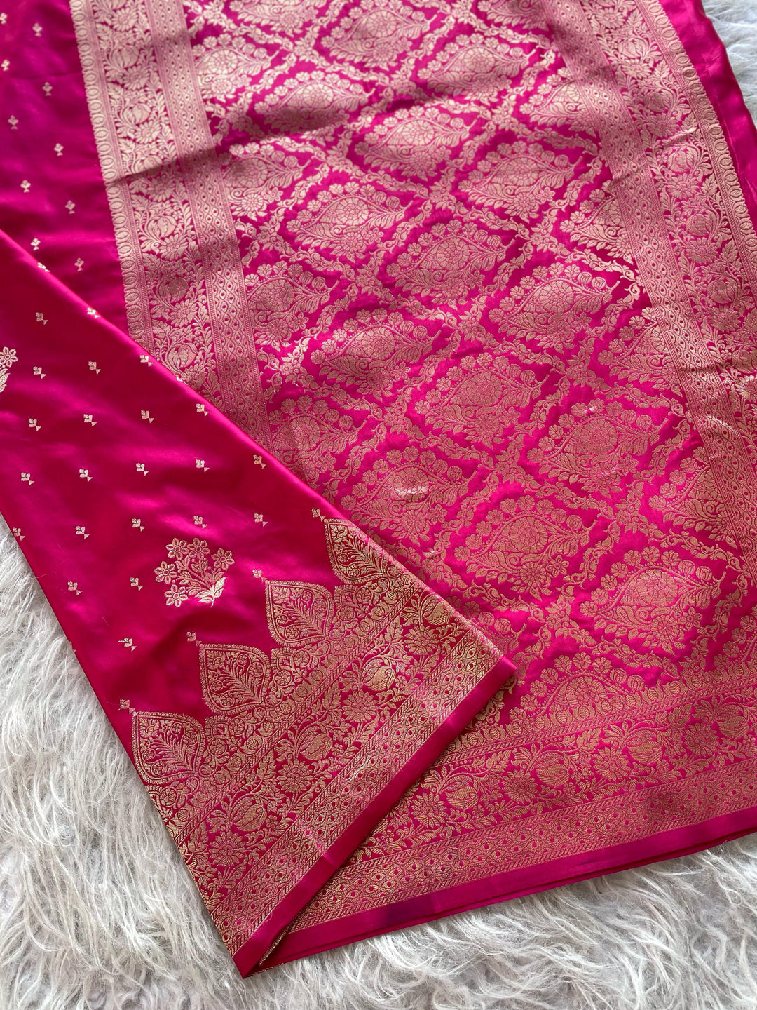 Paint Of The Earth Satin Silk Saree
